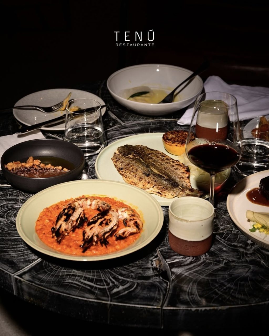 Tenu-restaurante-platos.jpg