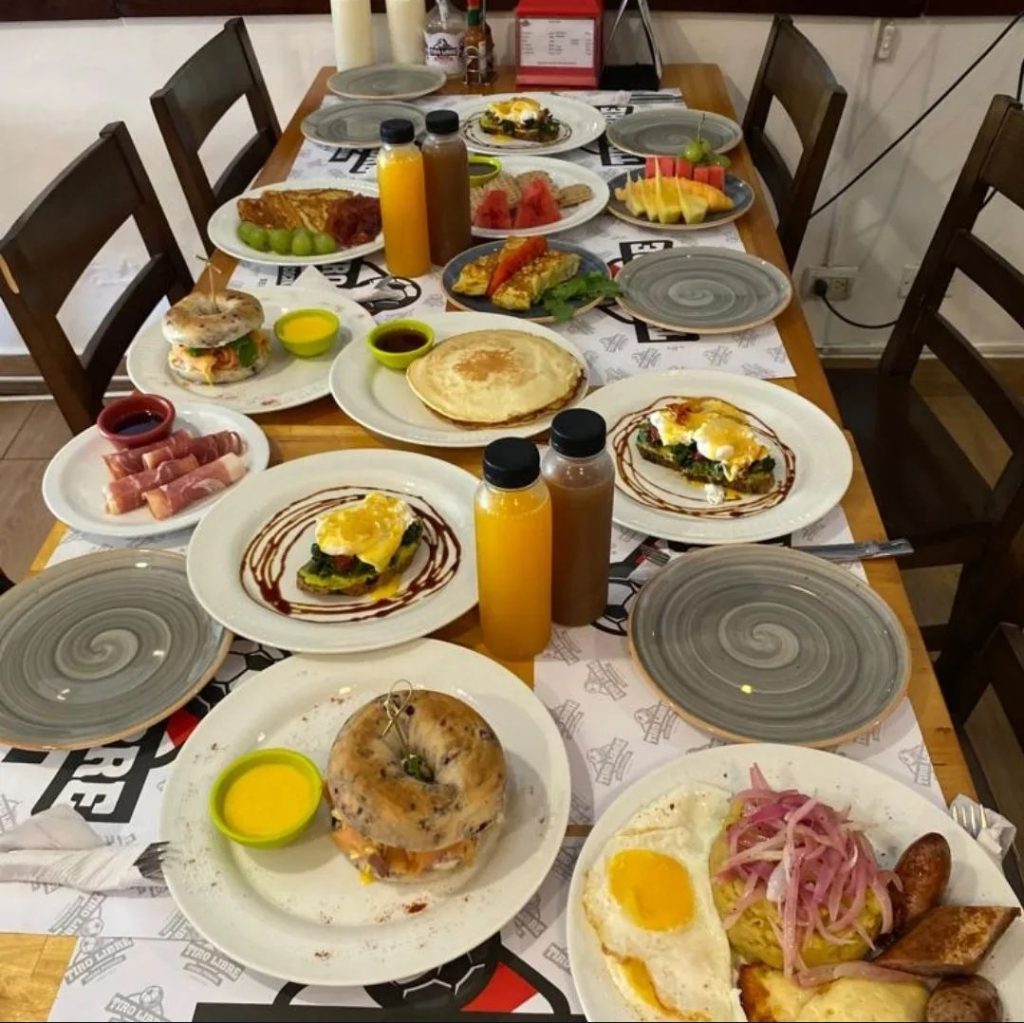 Tiro-libre-restaurante-platos-menu.jpg