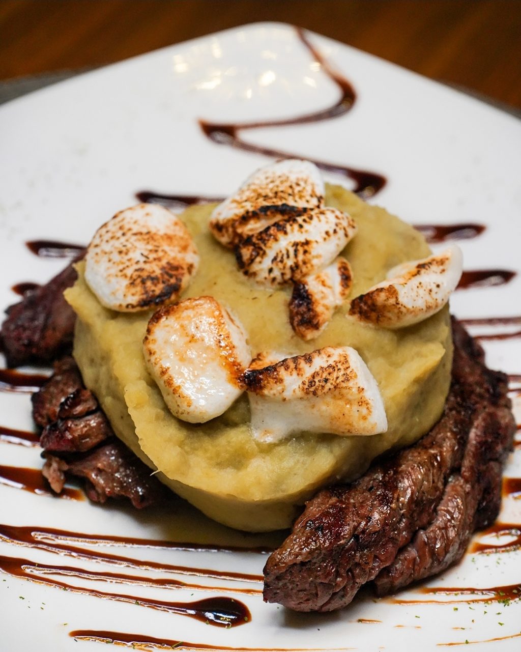 Zutros-steak-bar-plato.jpg