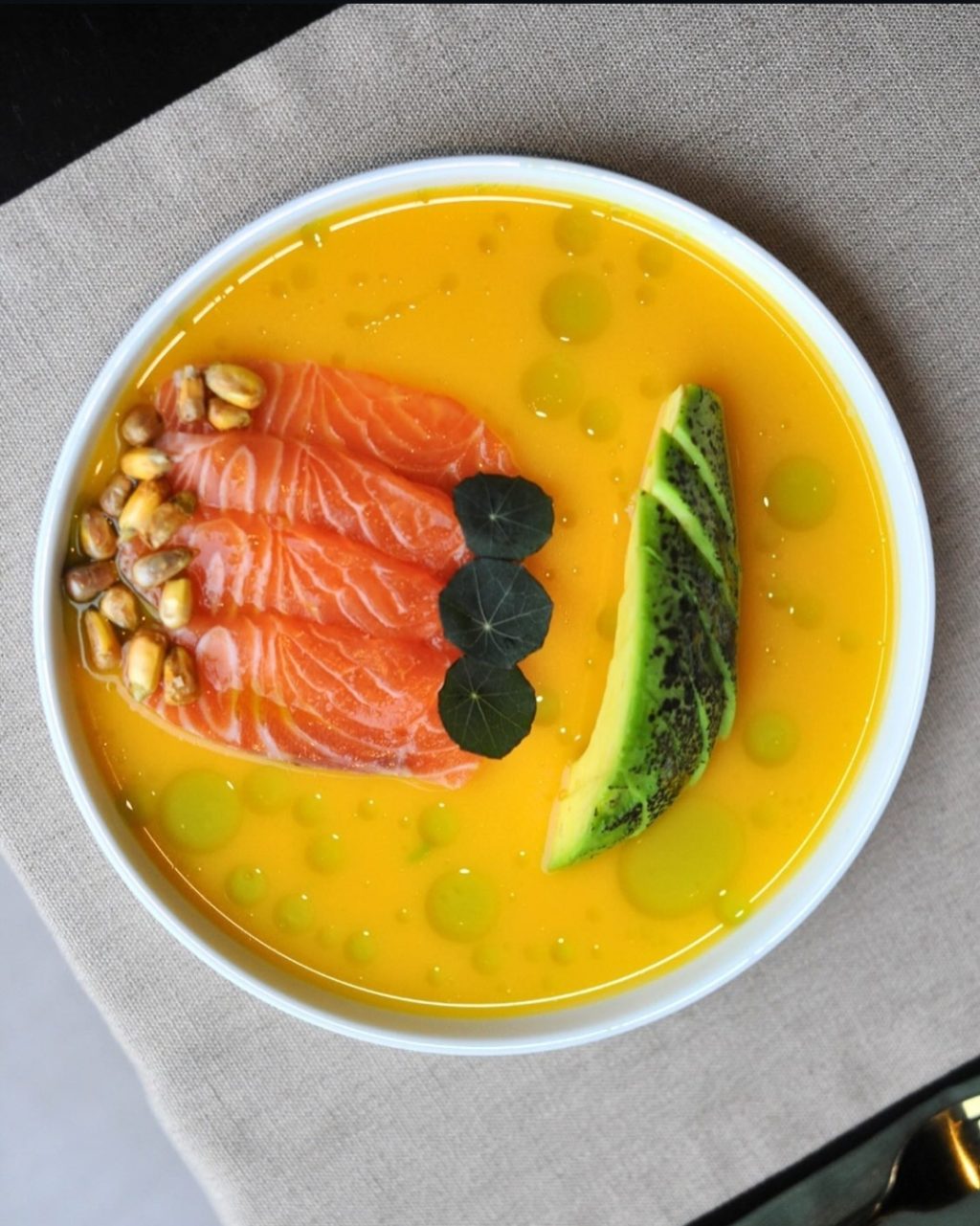 Chen-chen-rest-tiradito-salmon.jpg