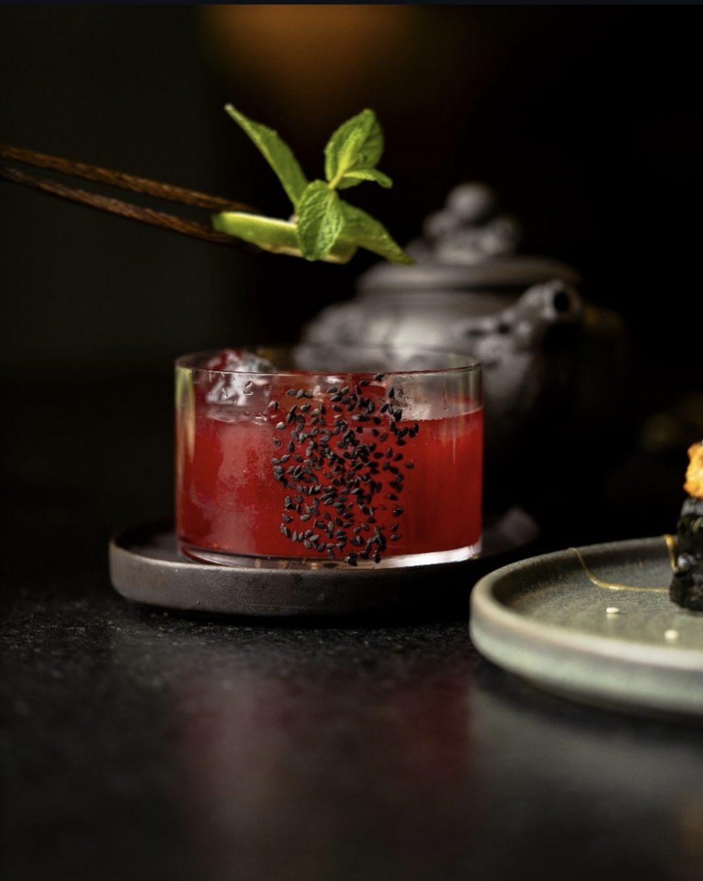 Cocktail-olis-room.jpg