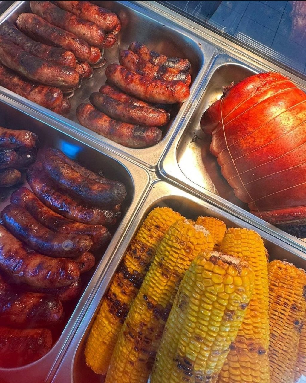 Titi-cerdo-salchicha-maiz-min.jpg