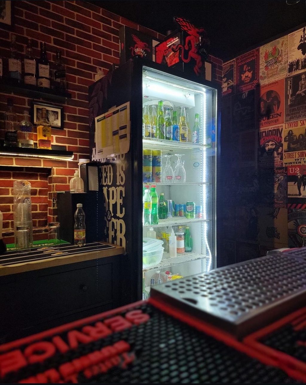 Rocknrolla-bar.jpg
