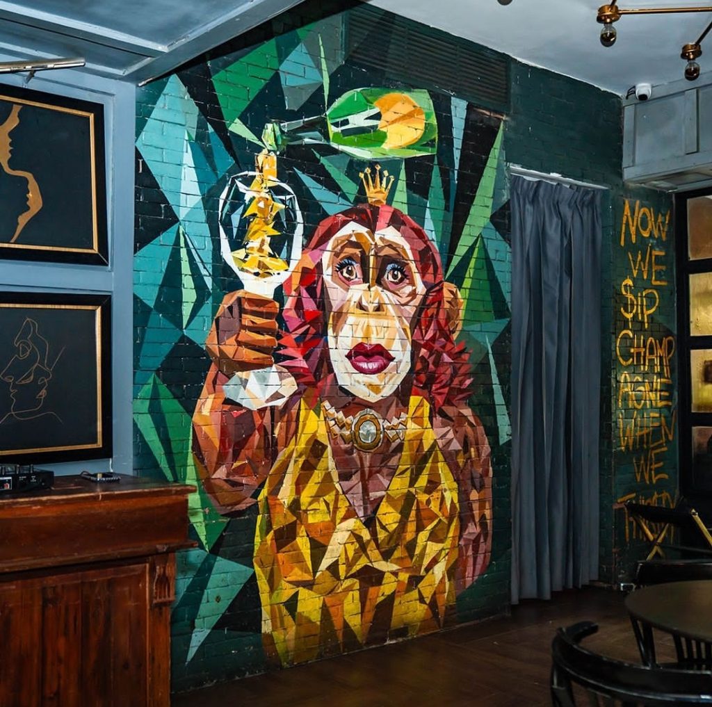 Monalisa-bar-mona-interior.jpg