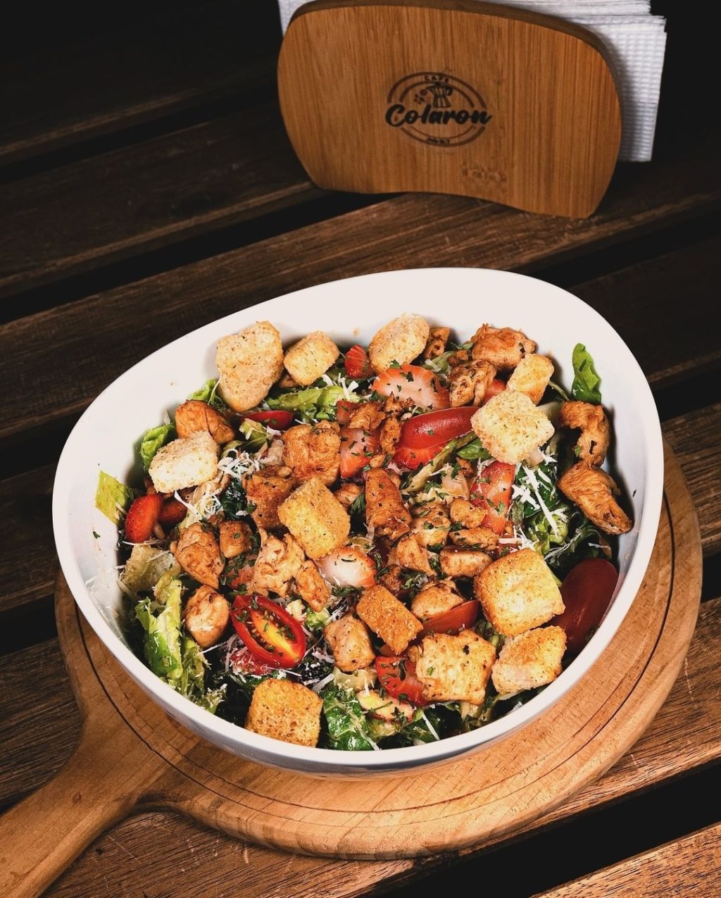Colaron-cafe-moca-ensalada.jpg