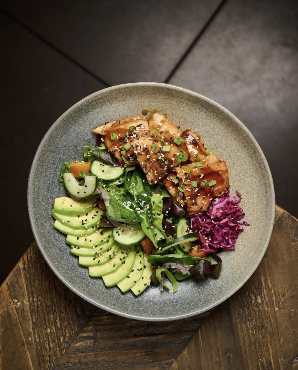 Ensalada-teriyaki-olis-room.jpg