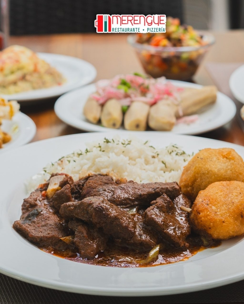 Merengue-restaurante-plato-dia.jpg