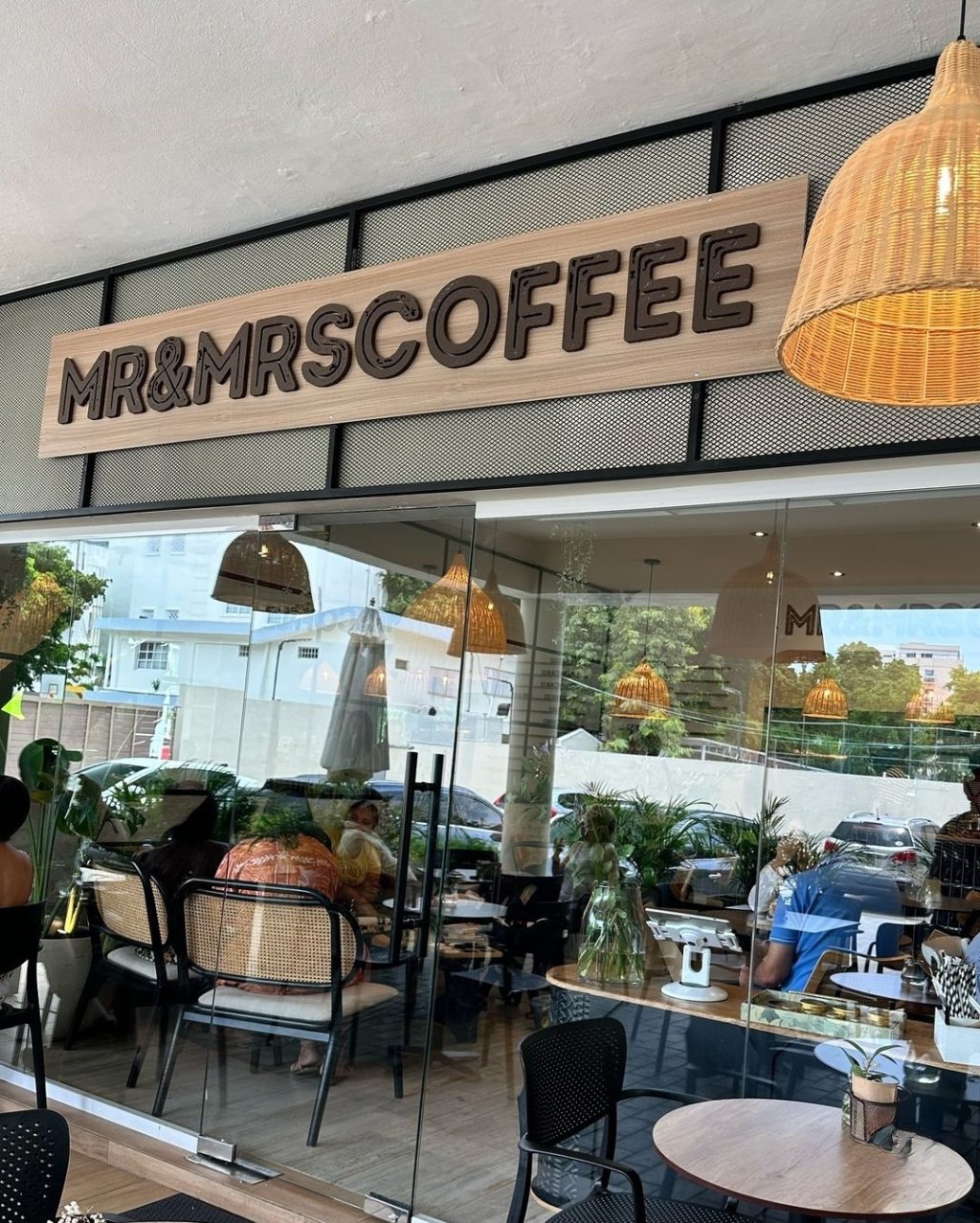 Mr-Mrs-coffee-exterior.jpg