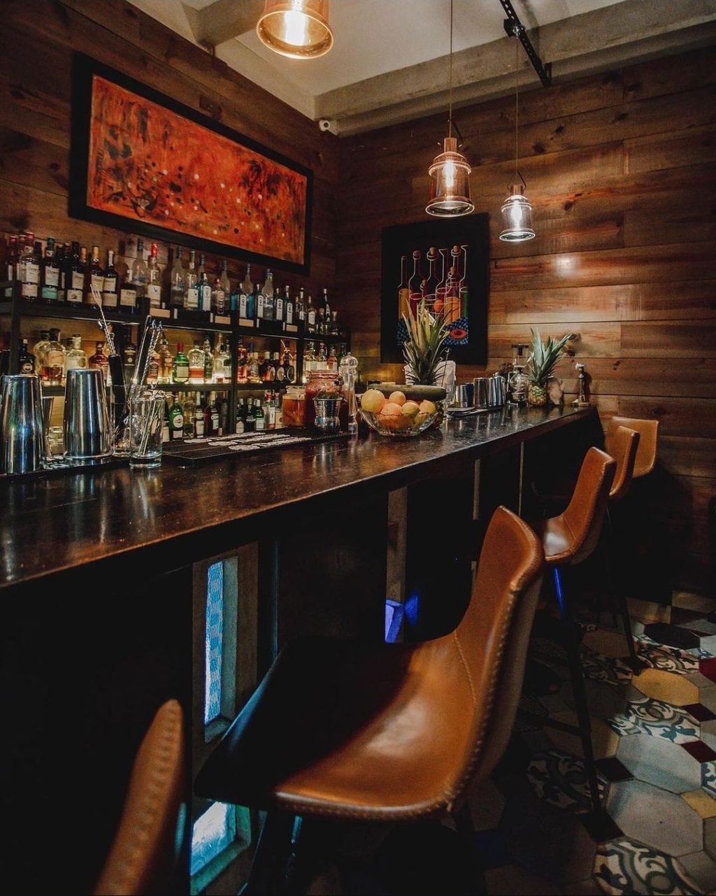 Local3-bar-interior.jpg